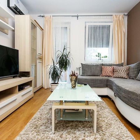 Welcome Apartman Суботица Экстерьер фото